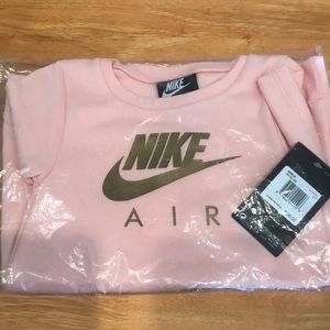 Girls 2T sweatshirt. Brand new